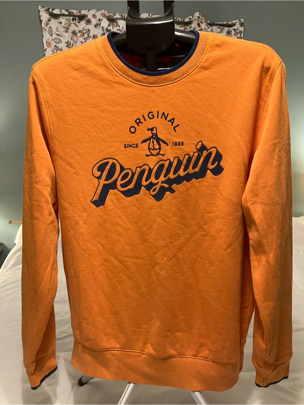 Original Penguin Munsingwear Orange Graphic Sweatshirt Men’s Small